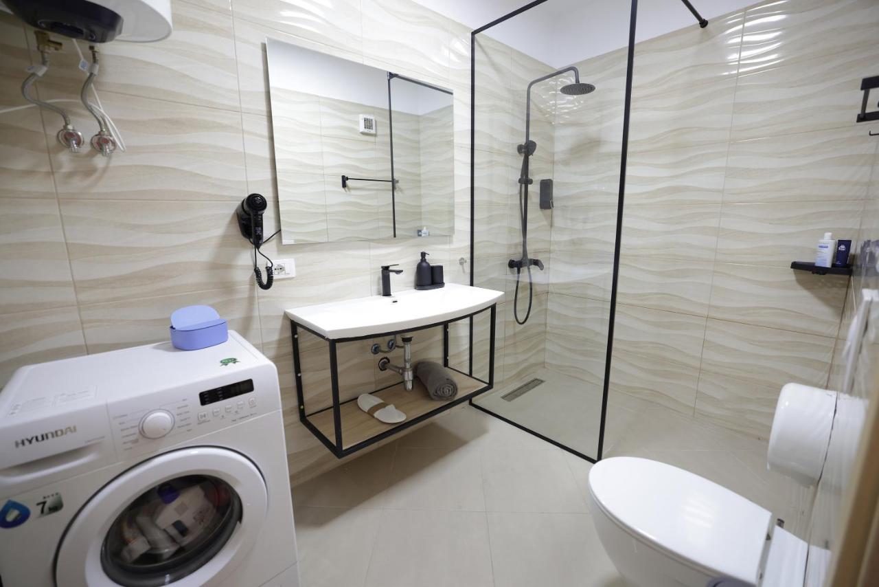 Apollo Apartment By Holistay Tirana Zewnętrze zdjęcie